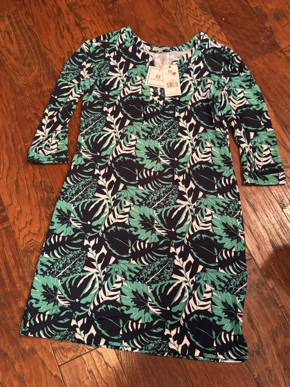 Women’s Green Leaf Print Shift Dress